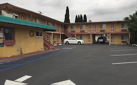 Super 7 Motel - Anaheim Packing District & Disneyland